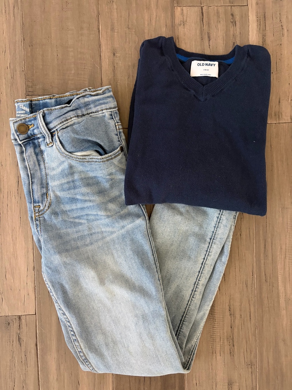 Old Navy v-neck sweater and light denim jeans - kids size L (10/12)